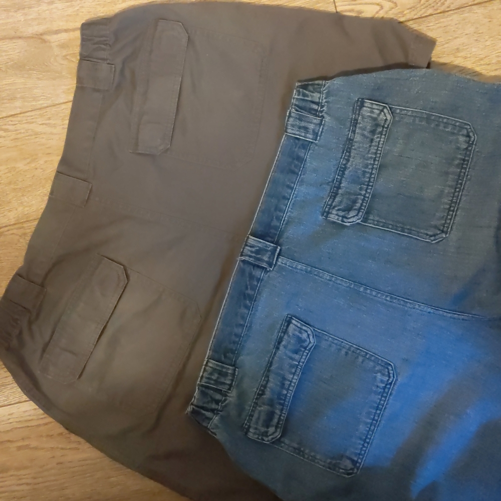 Two (2) Men's Shorts 40" waist - Picture 11 of 13